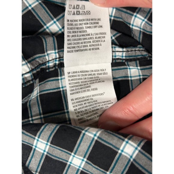 American Eagle Mens Button Down Long Sleeve Plaid Black White Size XSmall - Picture 6 of 7